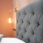 Bed and breakfast Golden House &