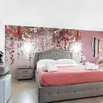 Golden House & Bed and breakfast Rose