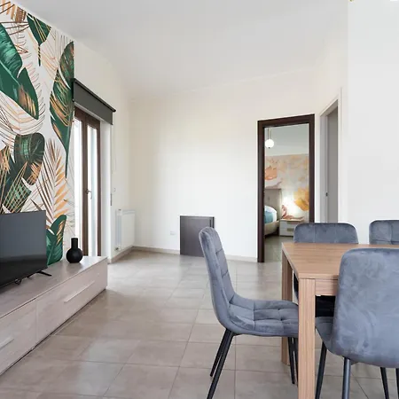 住宿加早餐酒店 Golden House & 4*