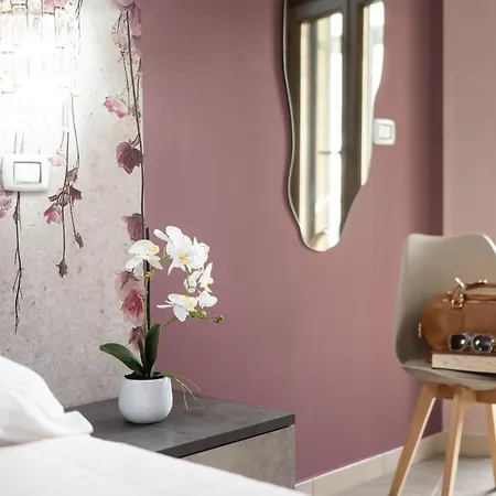 Golden House & B&B Rose