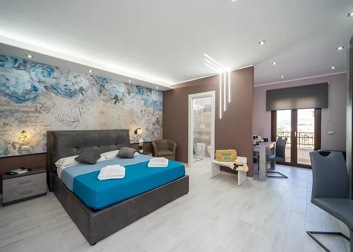 住宿加早餐酒店 Golden House & 4*