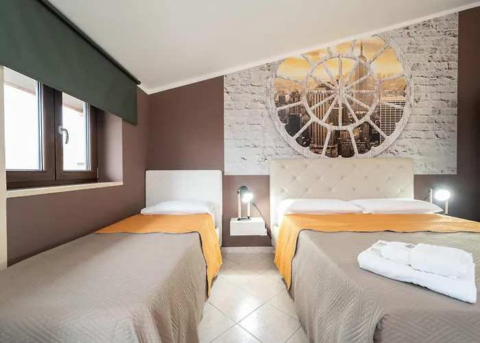 住宿加早餐酒店 Golden House & Rose