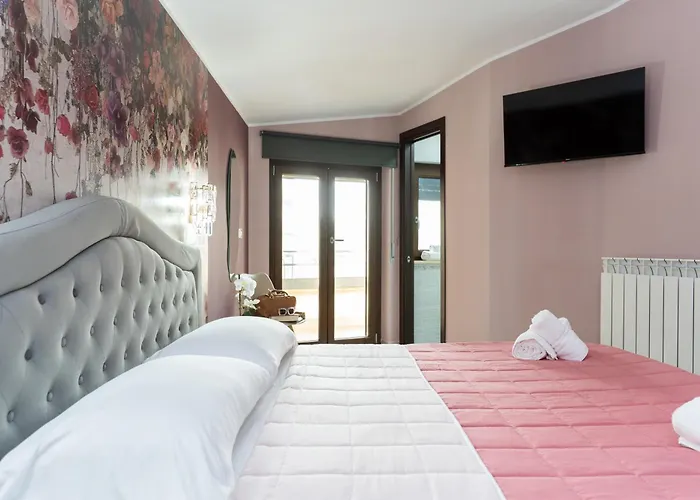 住宿加早餐酒店 Golden House & 4*