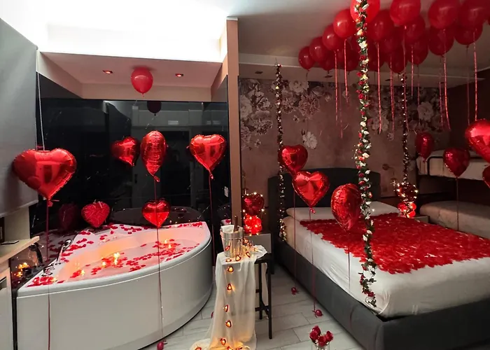 住宿加早餐酒店 Golden House & Rose